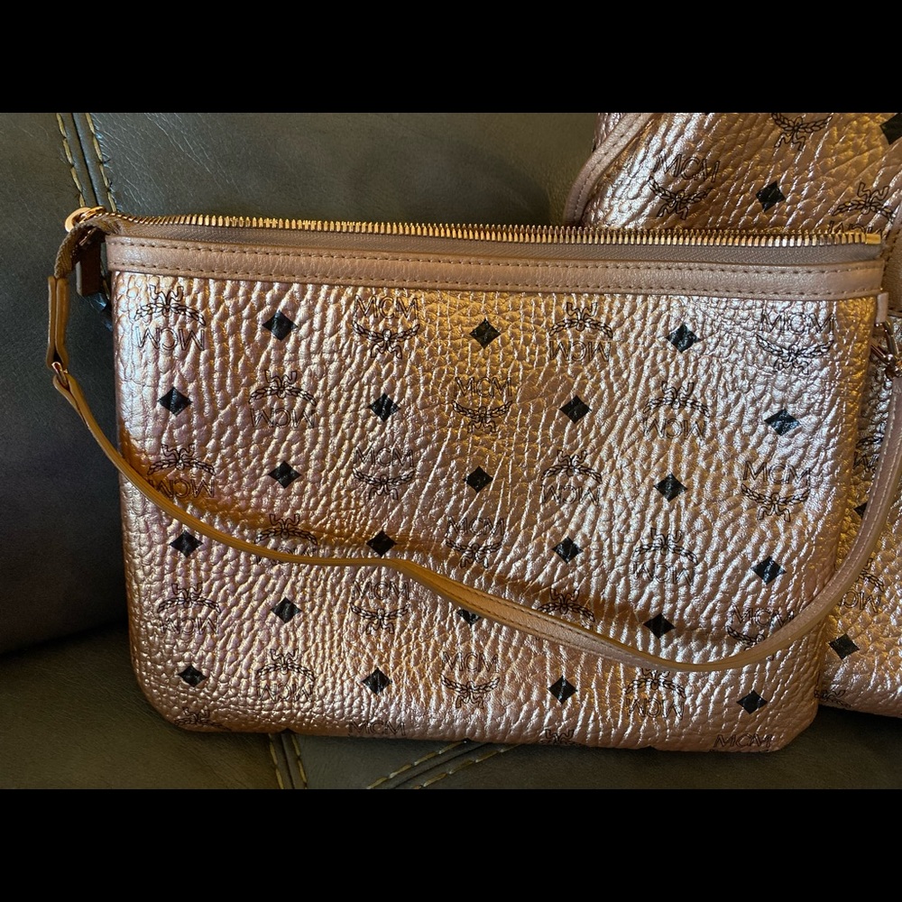 Mcm Large Tote With Insert Bag And Chain Clutch/ … - image 6